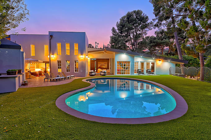 real estate photography or twilight photos