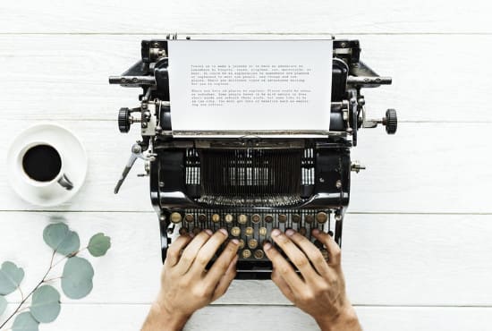 be experienced copywriter for compelling marketing content