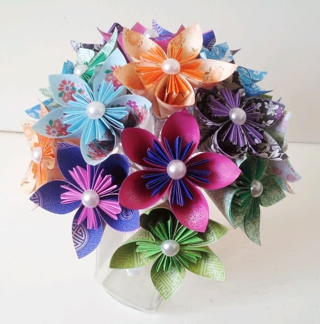 Create origami and creative home decoration stuff for you by