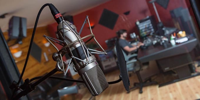 record a fantastic female arabic voice over for only 5 d