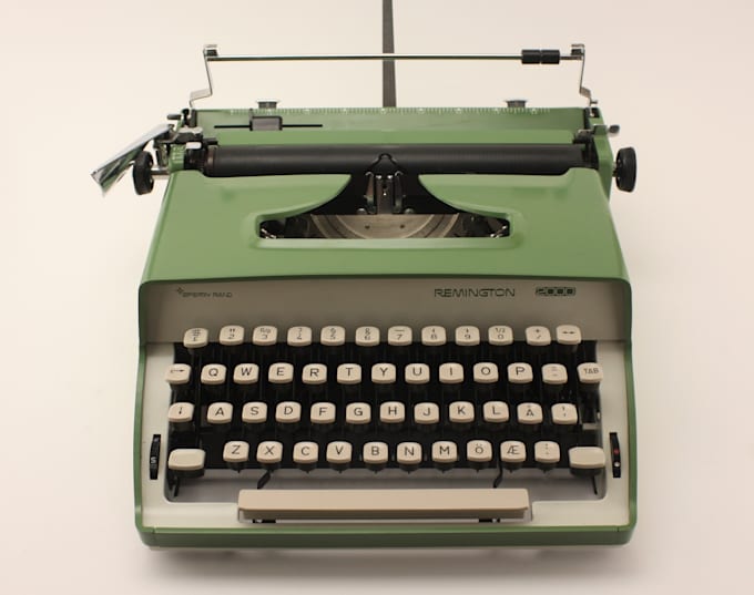 write text with typewriter and send you a video