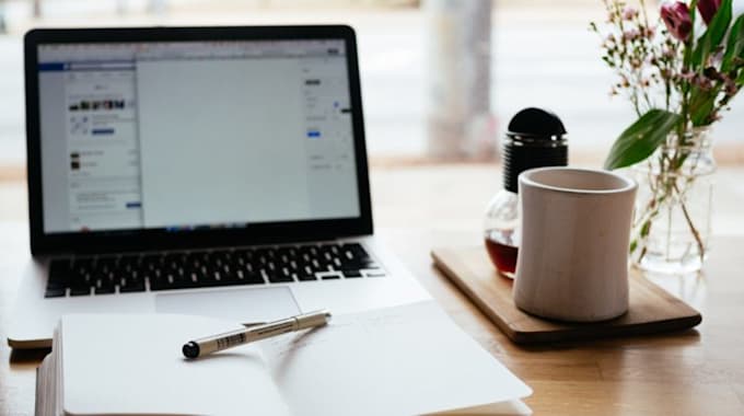 write amazon affiliate article with SEO keyword research and buying guide
