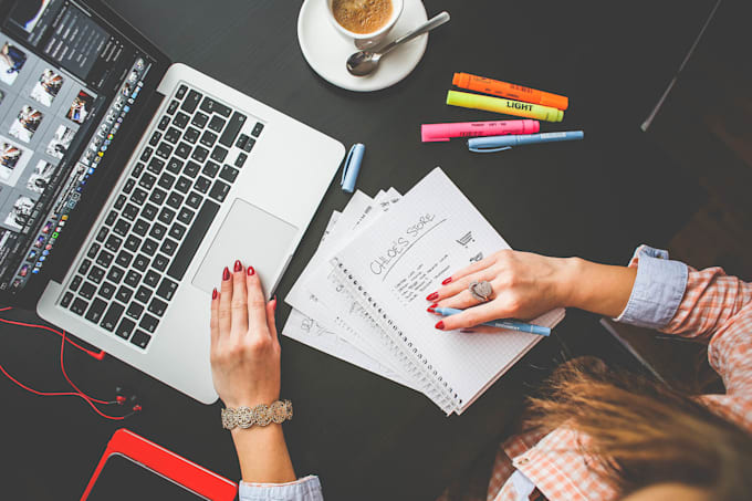 design and develop a custom website
