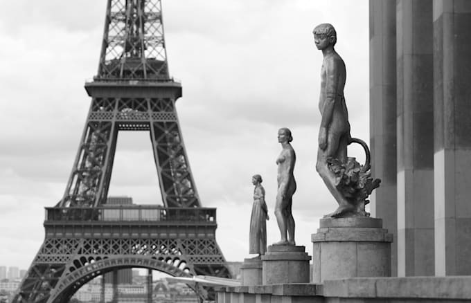 do anything related to Paris or in Paris