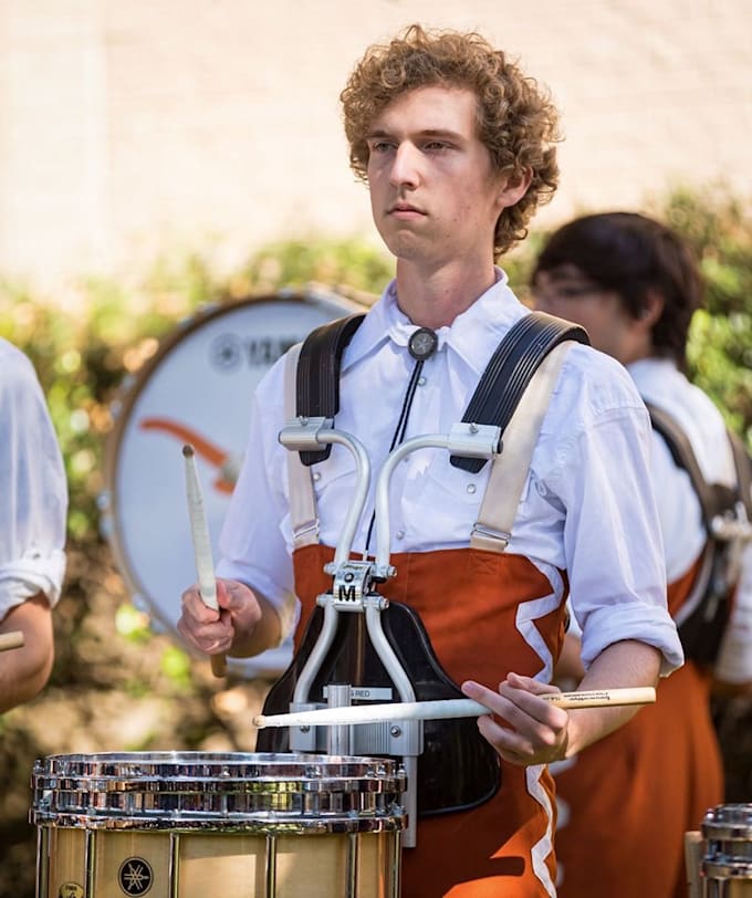 Provide snare lessons to improve your percussive ability on a drumline