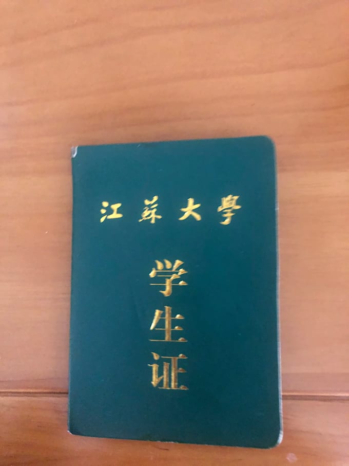 Engaged in english translation into chinese by Tutupro | Fiverr