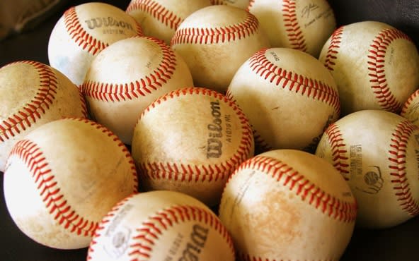 engaging fantasy sports article and player analysis