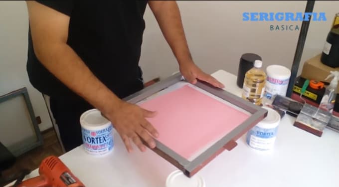 help you make prints on your own in screen printing