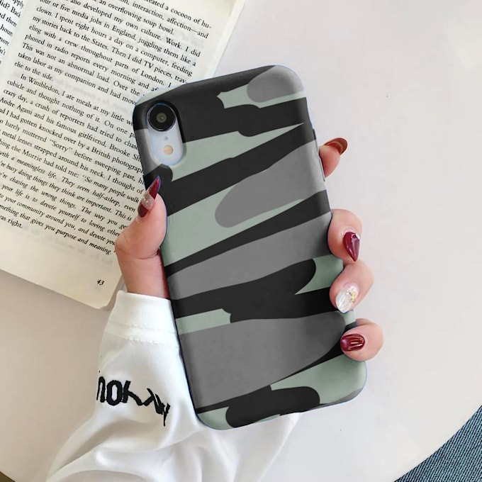 create a phone case cover mockup with a smart object