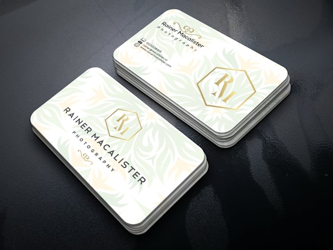 create an outstanding business card