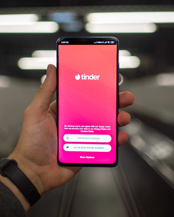 make your dating profile stand out