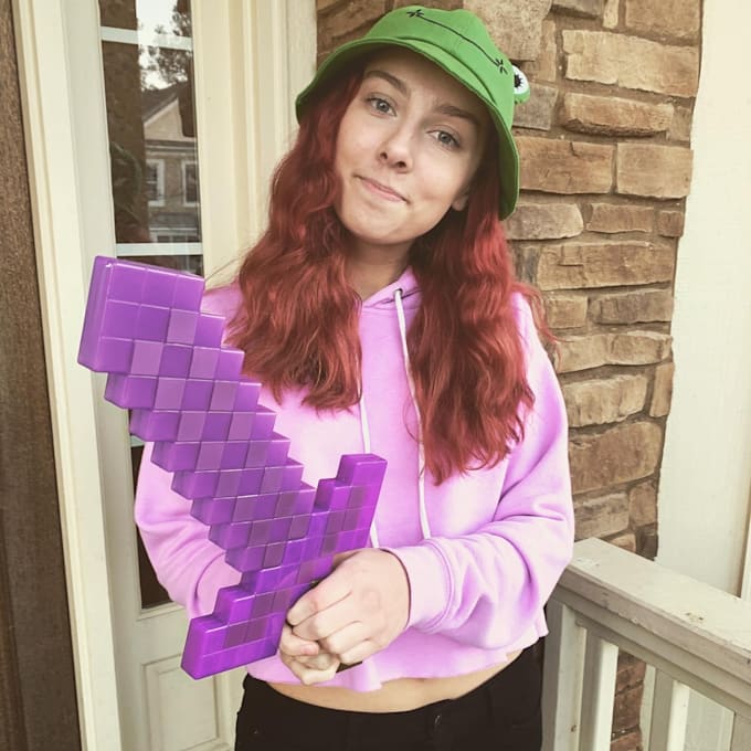 Play minecraft with you by Zoewynns Fiverr