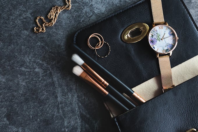 write fashion product descriptions