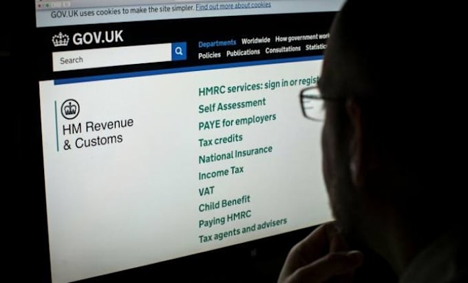 prepare and submit UK self assessment tax return to hmrc