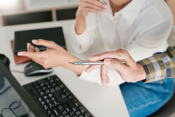 write  research and essays on healthcare and psychology