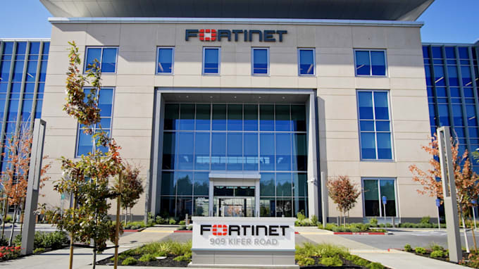 consult, configure and troubleshoot fortinet, cisco and palo alto devices