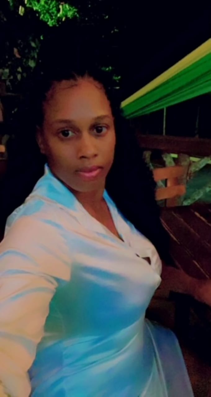 Translate english to spanish or spanish to english by Cavjohn Fiverr