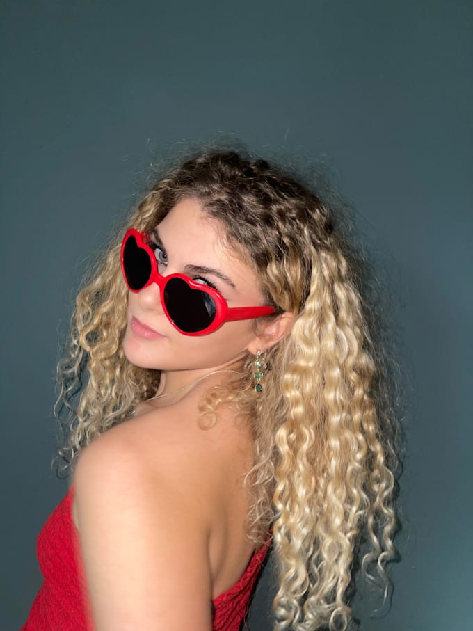 be your female brand, video, product and ugc model