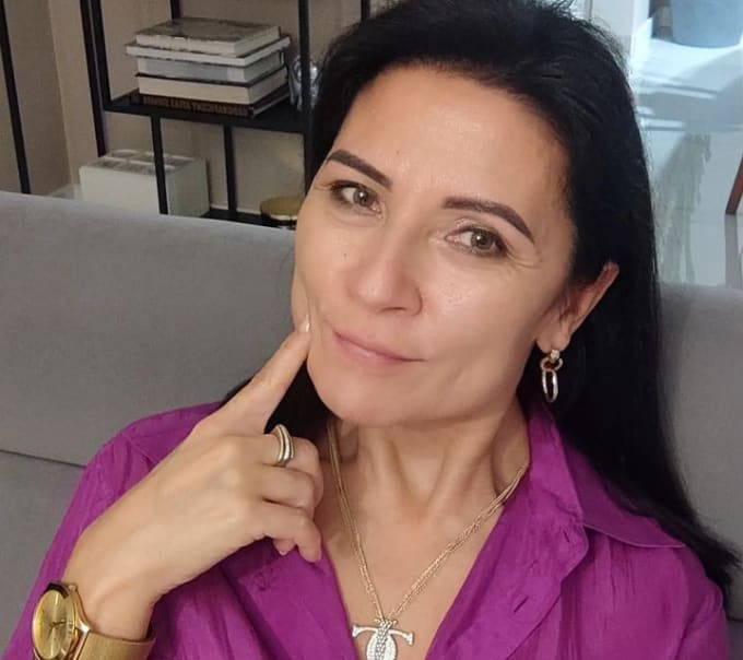 Business name online for earrings