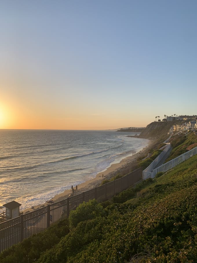 Escape to Oregon's Coastal Gem: Shelter Cove's Unforgettable Charm