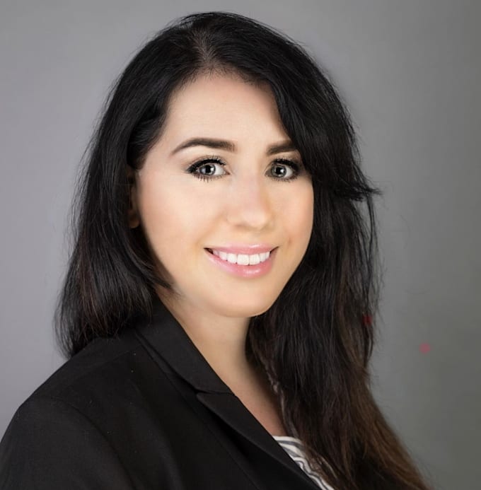 Write an exceptional fashion business plan for startups by Henrietta