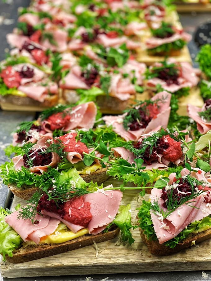write-a-professional-cold-buffet-menu-which-serves-up-to-500-guests-by