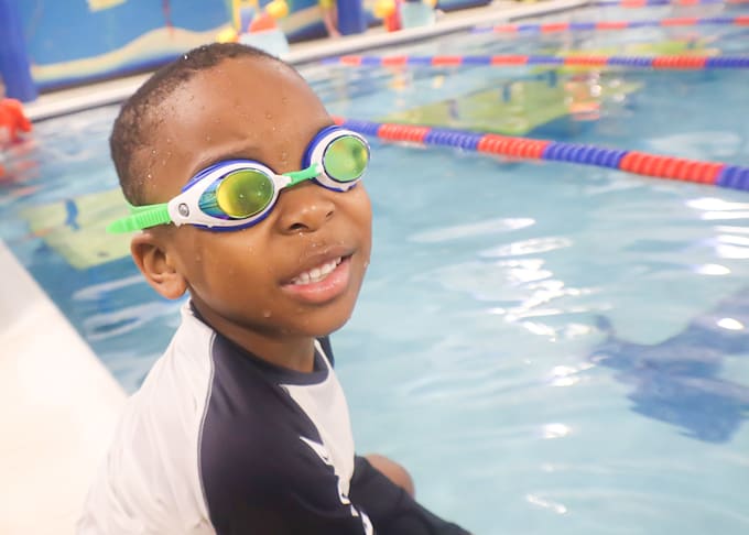 create swimming video with your amazon product