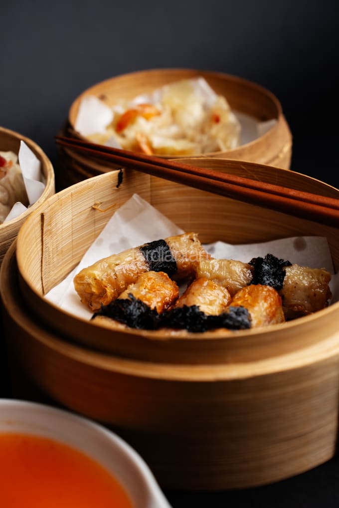 be your product photographer in jakarta, indonesia