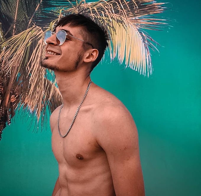 be your model and actor