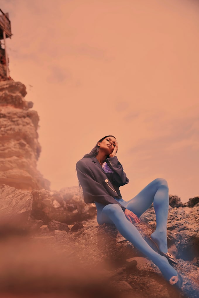capture high end editorial or lifestyle images of you or your brand