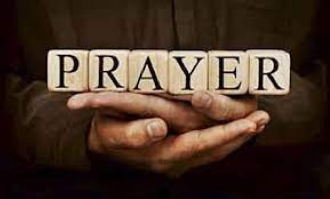 make dua for you seeking allah blessings