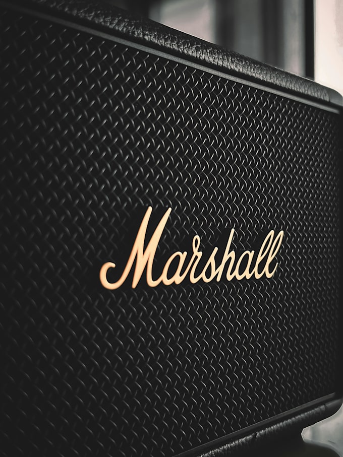 create a modern minimalist logo design