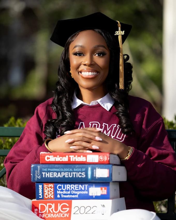 thoroughly proofread and edit research projects, dissertations and theses