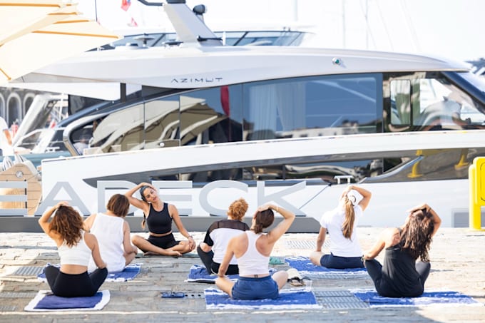teach corporate or group yoga class