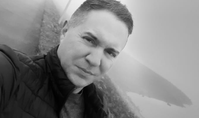 create customized personal poetry about your thoughts or experiences