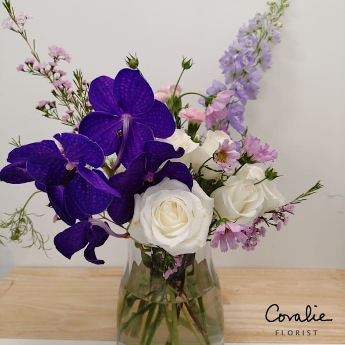 deliver monthly or weekly flower subscriptions in hong kong