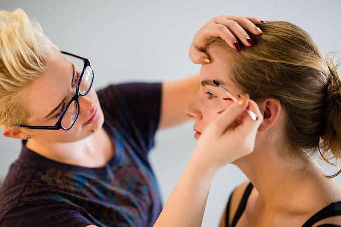make a detailed personalized makeup video