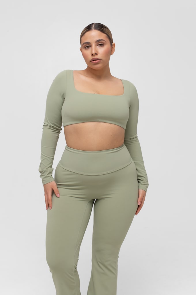 make stock videos for your project as a plus size model