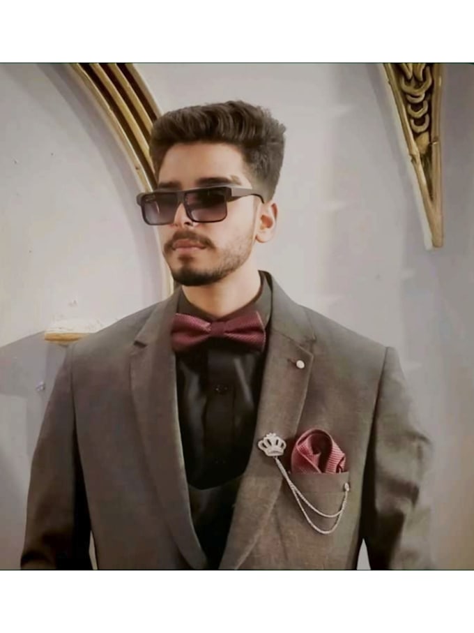 be your personal fashion SEO content writer and outfit selector