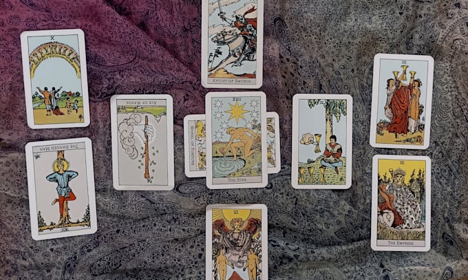 do a personalized tarot reading for you