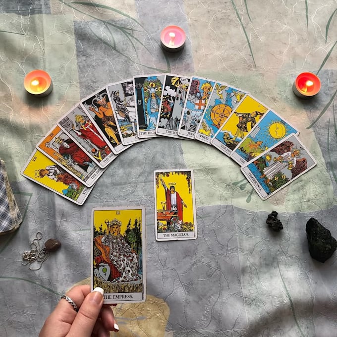 do weekly tarot reading, general, love or career