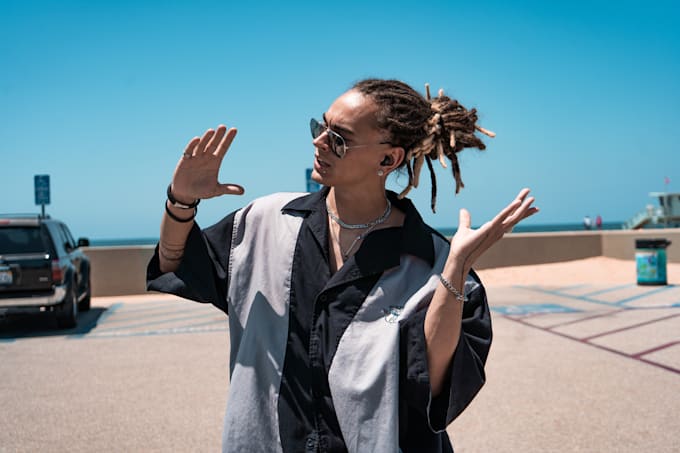 Make for you a perfect dance posts, im versatile dancer, choreographer ...