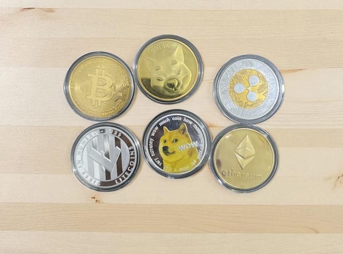 design a modern crypto cyber security and tech logo