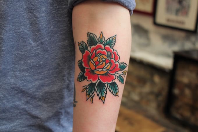 create any design in old school tattoo style