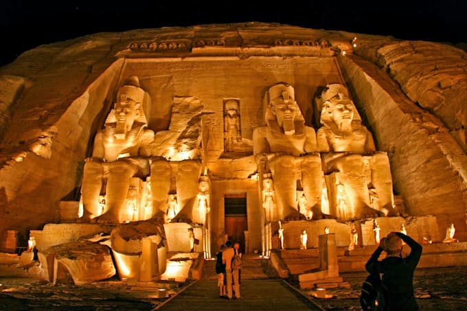 help you with anything related to egypt