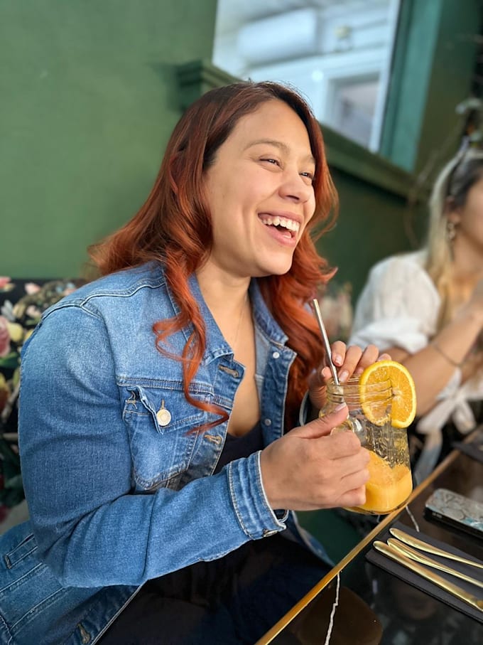 be your female latina model for photos and videos