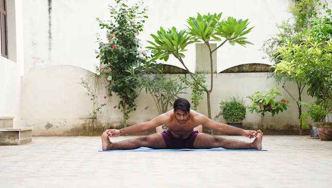 teach online yoga classes in live sessions