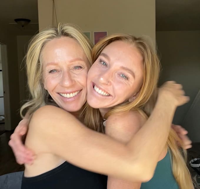 create high converting mother daughter ugc ads for tiktok instagram