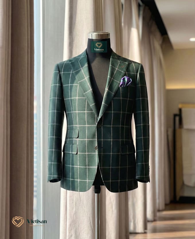 tailor a bespoke suit or custom suit