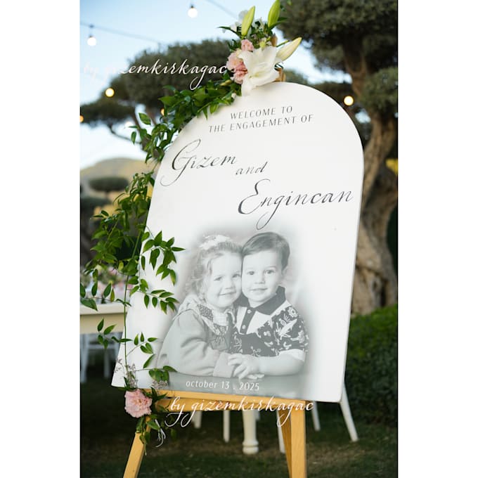 do custom welcome sign for couples